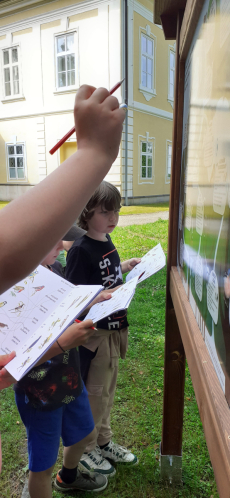 Fotogalerie Třeťáci v zámeckém parku, foto č. 19