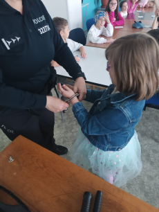 Fotogalerie Návštěva dětí na stanici Policie ČR, foto č. 29