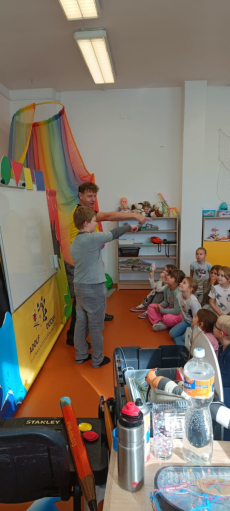 Fotogalerie Ilustrátor Adolf Dudek ve školní družině, foto č. 7