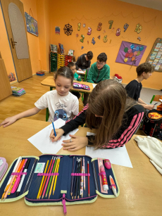 Fotogalerie Deváťáci čtou prvňáčkům, foto č. 57