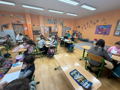 Fotogalerie Deváťáci čtou prvňáčkům, foto č. 61