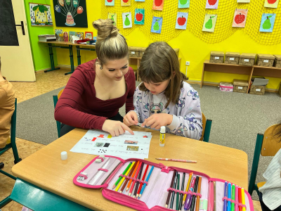 Fotogalerie Deváťáci čtou prvňáčkům, foto č. 10