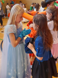 Fotogalerie Maškarní karneval s Hopsalínem, foto č. 60