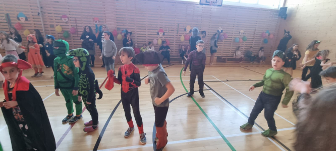 Fotogalerie Maškarní karneval s Hopsalínem, foto č. 4