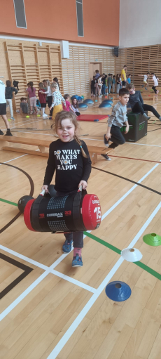 Fotogalerie Fitness odpoledne ve školní družině: Zábava a pohyb pro děti, foto č. 40
