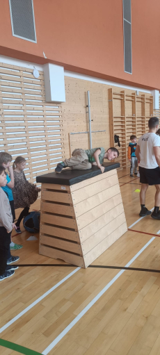 Fotogalerie Fitness odpoledne ve školní družině: Zábava a pohyb pro děti, foto č. 42