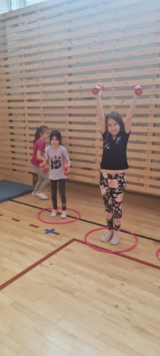 Fotogalerie Fitness odpoledne ve školní družině: Zábava a pohyb pro děti, foto č. 17