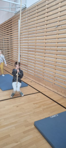 Fotogalerie Fitness odpoledne ve školní družině: Zábava a pohyb pro děti, foto č. 16