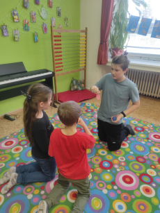 Fotogalerie Starší žáci si vyzkoušeli roli učitelů, foto č. 20