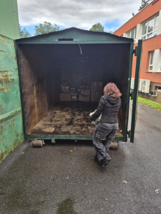 Fotogalerie Podzimní sběr starého papíru, foto č. 2
